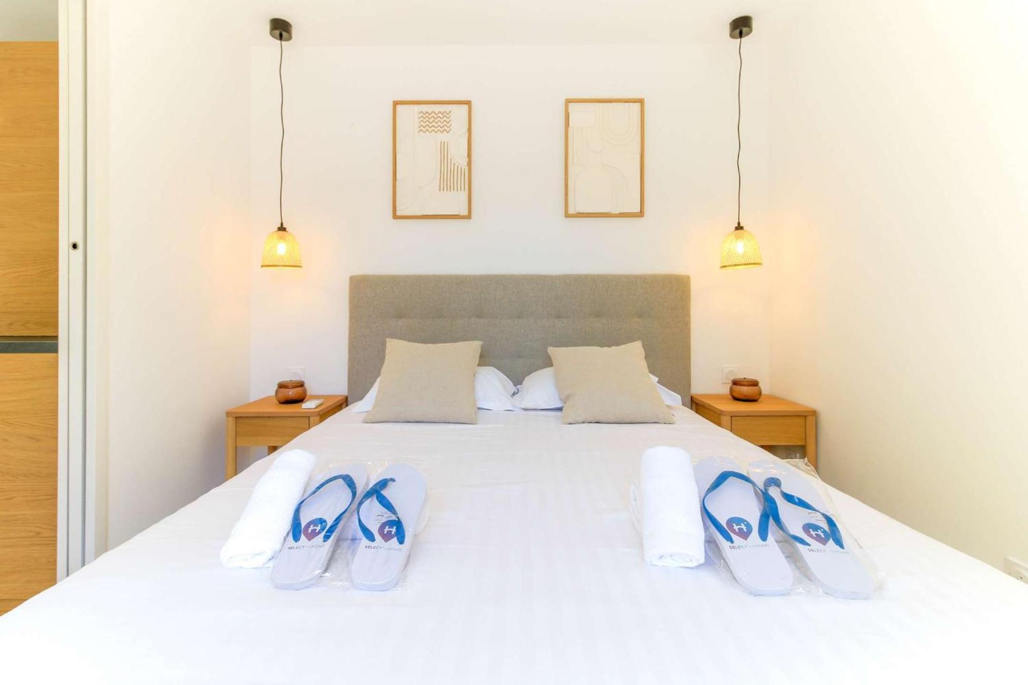 Apartment Select'sohome - Superbe Pour 4 Personnes A Deux Pas De La Et Des Commerces De La Faviere ! - Iloa-b01 *